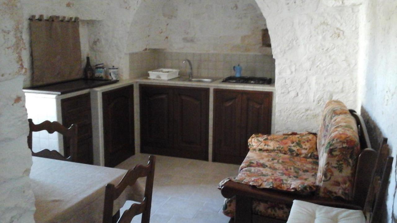 Trullo Sonia Nella Valle D'Itria Di Cisternino Villa Exterior photo